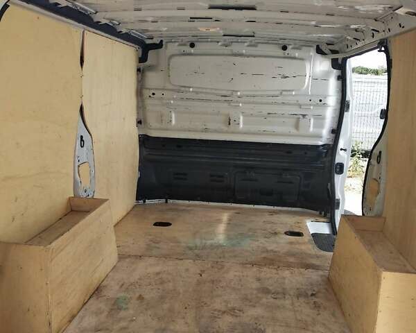 Білий Рено Трафік, об'ємом двигуна 1.6 л та пробігом 225 тис. км за 11803 $, фото 2 на Automoto.ua