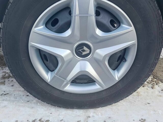 Белый Рено Трафик, объемом двигателя 1.6 л и пробегом 345 тыс. км за 12800 $, фото 11 на Automoto.ua