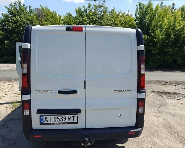 Білий Рено Трафік, об'ємом двигуна 1.6 л та пробігом 200 тис. км за 13500 $, фото 4 на Automoto.ua