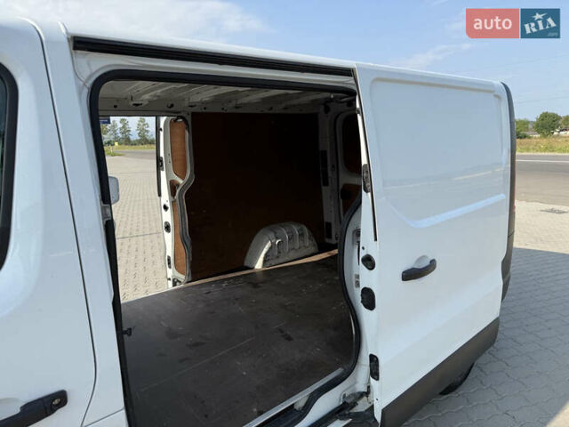 Білий Рено Трафік, об'ємом двигуна 1.6 л та пробігом 230 тис. км за 10950 $, фото 15 на Automoto.ua