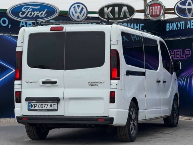 Белый Рено Трафик, объемом двигателя 1.6 л и пробегом 182 тыс. км за 18999 $, фото 3 на Automoto.ua