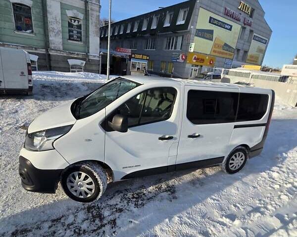 Белый Рено Трафик, объемом двигателя 1.6 л и пробегом 203 тыс. км за 16000 $, фото 7 на Automoto.ua