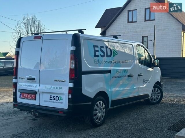 Білий Рено Трафік, об'ємом двигуна 1.6 л та пробігом 228 тис. км за 13200 $, фото 5 на Automoto.ua