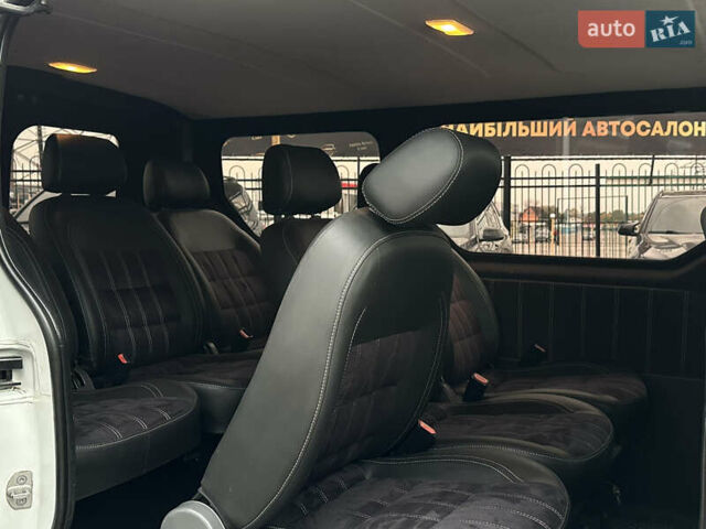 Белый Рено Трафик, объемом двигателя 1.6 л и пробегом 327 тыс. км за 14800 $, фото 17 на Automoto.ua