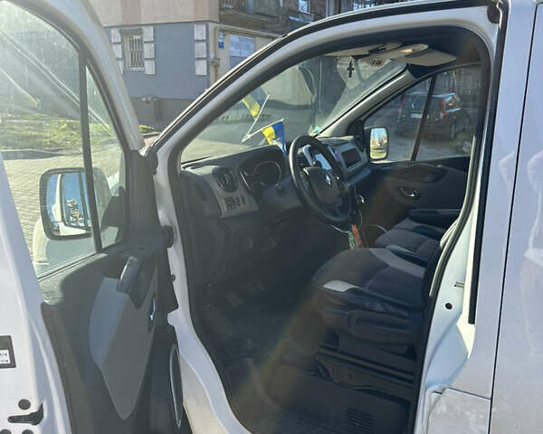 Білий Рено Трафік, об'ємом двигуна 1.6 л та пробігом 276 тис. км за 15500 $, фото 11 на Automoto.ua