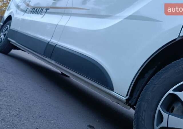 Рено Трафік 2016 у Сарнах на Automoto.ua Білий Рено Трафік, об'ємом двигуна 1.6 л та пробігом 187 тис. км за 13750 $, фото 39 на Automoto.ua