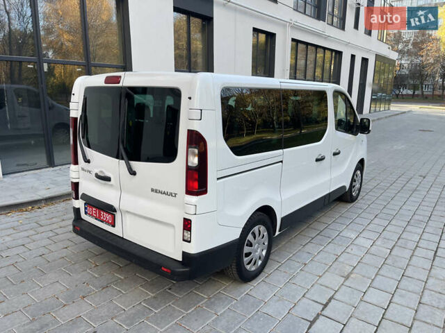 Белый Рено Трафик, объемом двигателя 1.6 л и пробегом 227 тыс. км за 16300 $, фото 8 на Automoto.ua