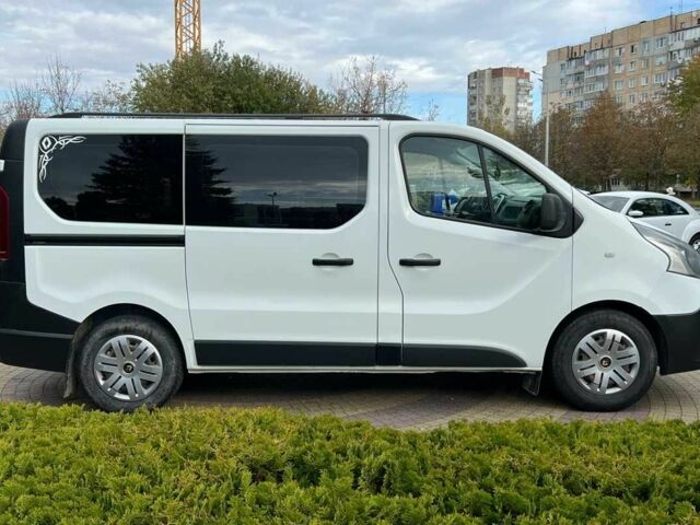 Білий Рено Трафік, об'ємом двигуна 1.6 л та пробігом 218 тис. км за 13500 $, фото 7 на Automoto.ua