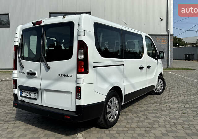Белый Рено Трафик, объемом двигателя 2 л и пробегом 206 тыс. км за 17700 $, фото 13 на Automoto.ua