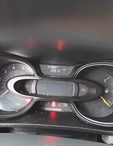 Белый Рено Трафик, объемом двигателя 1.6 л и пробегом 449 тыс. км за 9000 $, фото 12 на Automoto.ua