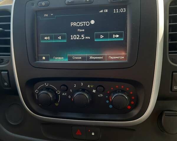 Білий Рено Трафік, об'ємом двигуна 1.6 л та пробігом 220 тис. км за 16500 $, фото 11 на Automoto.ua