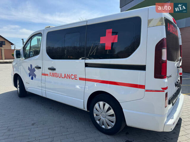 Белый Рено Трафик, объемом двигателя 1.6 л и пробегом 39 тыс. км за 19900 $, фото 10 на Automoto.ua