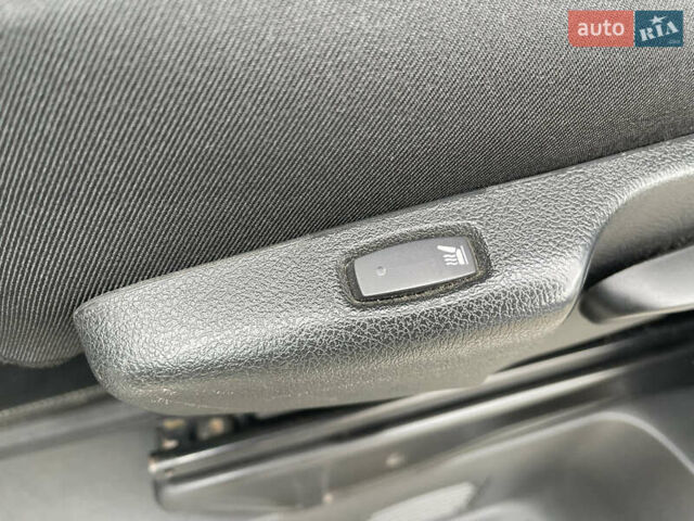 Білий Рено Трафік, об'ємом двигуна 1.6 л та пробігом 245 тис. км за 12300 $, фото 16 на Automoto.ua