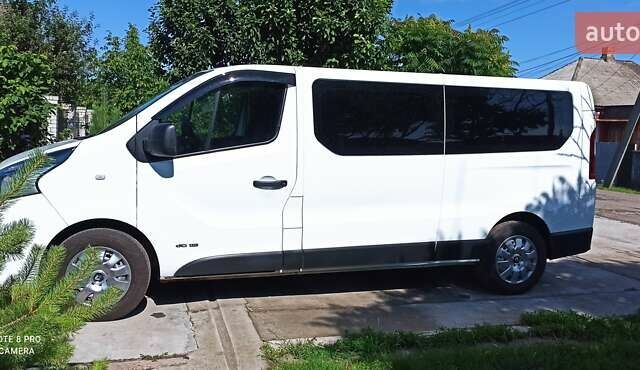 Білий Рено Трафік, об'ємом двигуна 1.6 л та пробігом 296 тис. км за 13700 $, фото 10 на Automoto.ua
