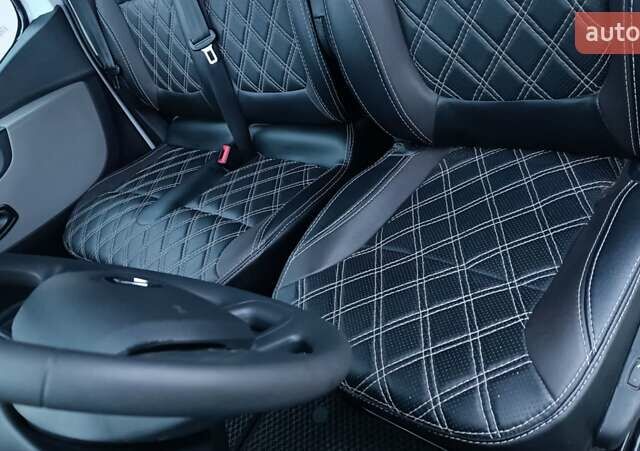 Рено Трафік 2016 у Сарнах на Automoto.ua Білий Рено Трафік, об'ємом двигуна 1.6 л та пробігом 187 тис. км за 13750 $, фото 72 на Automoto.ua