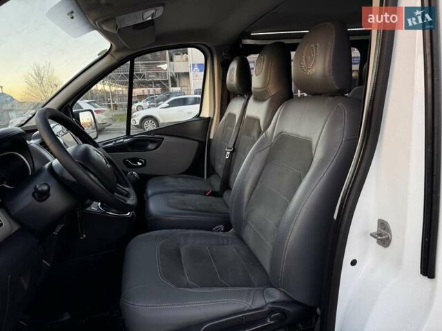 Белый Рено Трафик, объемом двигателя 1.6 л и пробегом 219 тыс. км за 13500 $, фото 15 на Automoto.ua