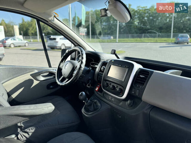 Білий Рено Трафік, об'ємом двигуна 1.6 л та пробігом 297 тис. км за 14450 $, фото 17 на Automoto.ua