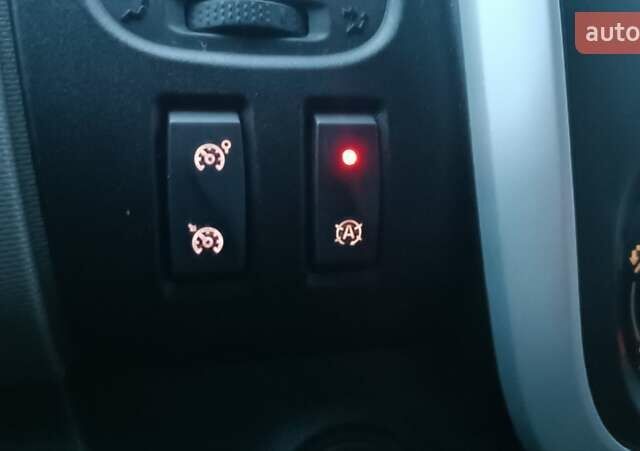 Рено Трафік 2016 у Сарнах на Automoto.ua Білий Рено Трафік, об'ємом двигуна 1.6 л та пробігом 187 тис. км за 13750 $, фото 104 на Automoto.ua