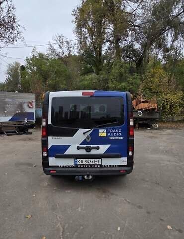 Белый Рено Трафик, объемом двигателя 1.6 л и пробегом 449 тыс. км за 9000 $, фото 6 на Automoto.ua