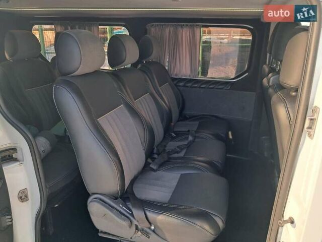 Белый Рено Трафик, объемом двигателя 1.6 л и пробегом 280 тыс. км за 16400 $, фото 18 на Automoto.ua