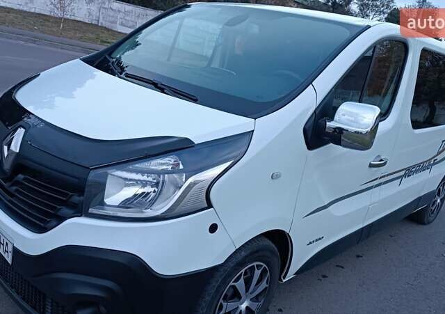 Рено Трафік 2016 у Сарнах на Automoto.ua Білий Рено Трафік, об'ємом двигуна 1.6 л та пробігом 187 тис. км за 13750 $, фото 32 на Automoto.ua