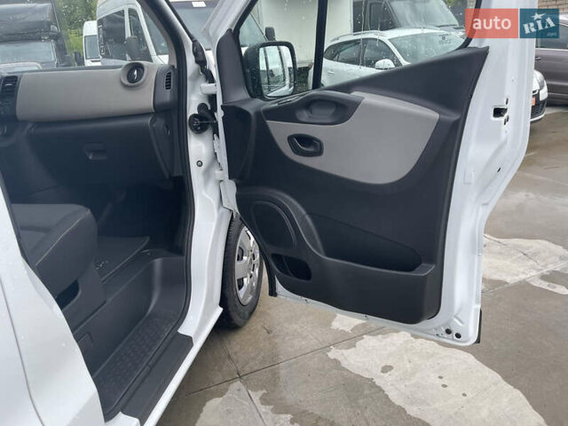 Білий Рено Трафік, об'ємом двигуна 1.6 л та пробігом 245 тис. км за 12300 $, фото 31 на Automoto.ua