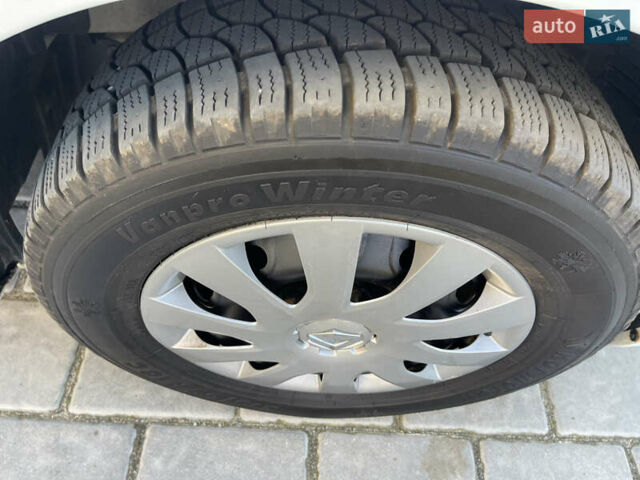 Белый Рено Трафик, объемом двигателя 1.6 л и пробегом 227 тыс. км за 16300 $, фото 33 на Automoto.ua