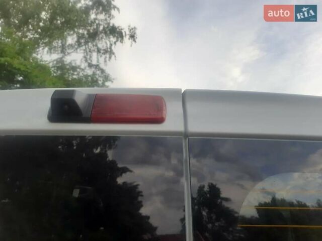 Белый Рено Трафик, объемом двигателя 1.6 л и пробегом 220 тыс. км за 16200 $, фото 14 на Automoto.ua