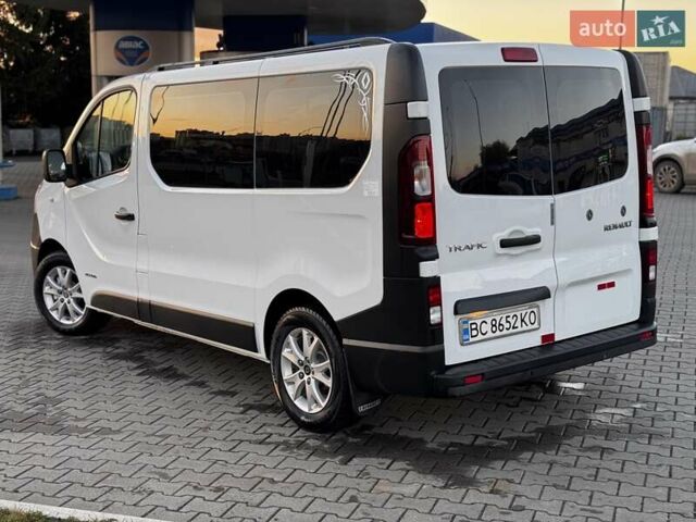 Белый Рено Трафик, объемом двигателя 1.6 л и пробегом 219 тыс. км за 13500 $, фото 4 на Automoto.ua