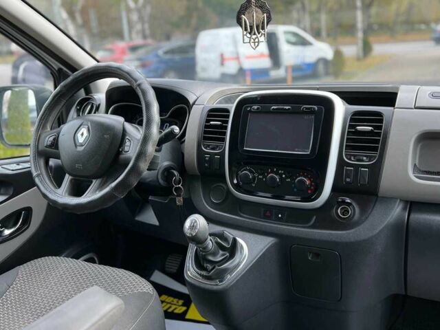 Білий Рено Трафік, об'ємом двигуна 1.6 л та пробігом 218 тис. км за 13500 $, фото 17 на Automoto.ua