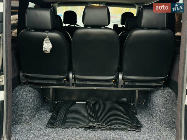 Белый Рено Трафик, объемом двигателя 1.6 л и пробегом 327 тыс. км за 14800 $, фото 12 на Automoto.ua