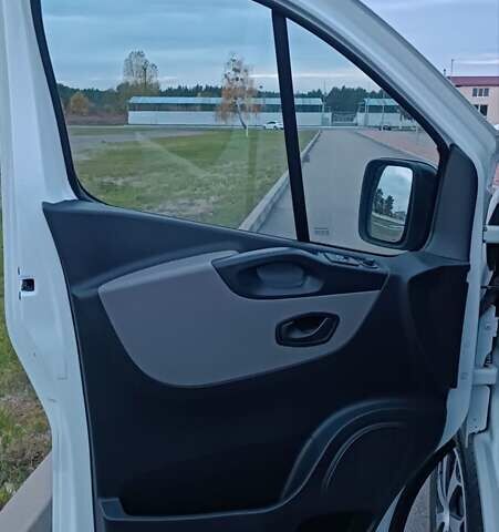 Рено Трафік 2016 у Сарнах на Automoto.ua Білий Рено Трафік, об'ємом двигуна 1.6 л та пробігом 187 тис. км за 13750 $, фото 66 на Automoto.ua