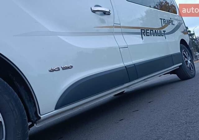 Рено Трафік 2016 у Сарнах на Automoto.ua Білий Рено Трафік, об'ємом двигуна 1.6 л та пробігом 187 тис. км за 13750 $, фото 33 на Automoto.ua