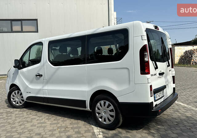 Белый Рено Трафик, объемом двигателя 2 л и пробегом 206 тыс. км за 17700 $, фото 22 на Automoto.ua