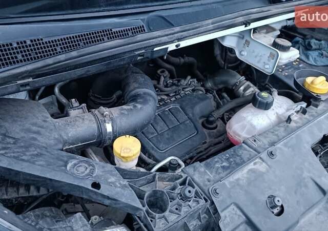 Рено Трафік 2016 у Сарнах на Automoto.ua Білий Рено Трафік, об'ємом двигуна 1.6 л та пробігом 187 тис. км за 13750 $, фото 79 на Automoto.ua