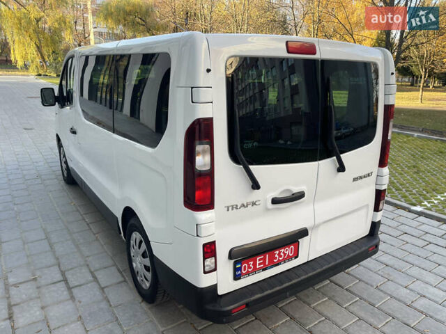 Белый Рено Трафик, объемом двигателя 1.6 л и пробегом 227 тыс. км за 16300 $, фото 5 на Automoto.ua