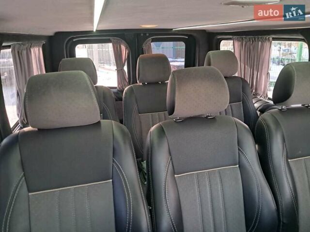 Белый Рено Трафик, объемом двигателя 1.6 л и пробегом 280 тыс. км за 16400 $, фото 19 на Automoto.ua