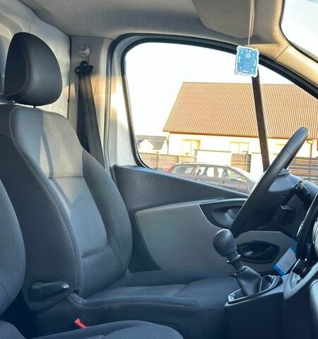 Білий Рено Трафік, об'ємом двигуна 1.6 л та пробігом 228 тис. км за 13200 $, фото 32 на Automoto.ua