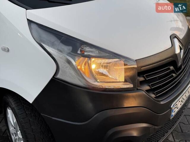 Белый Рено Трафик, объемом двигателя 1.6 л и пробегом 219 тыс. км за 13500 $, фото 26 на Automoto.ua