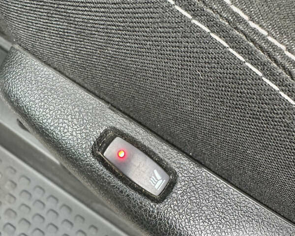 Белый Рено Трафик, объемом двигателя 1.6 л и пробегом 245 тыс. км за 13150 $, фото 19 на Automoto.ua