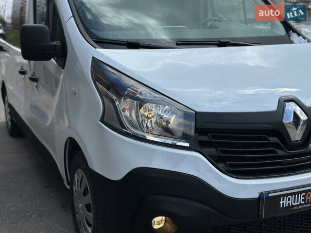 Белый Рено Трафик, объемом двигателя 1.6 л и пробегом 247 тыс. км за 16400 $, фото 6 на Automoto.ua