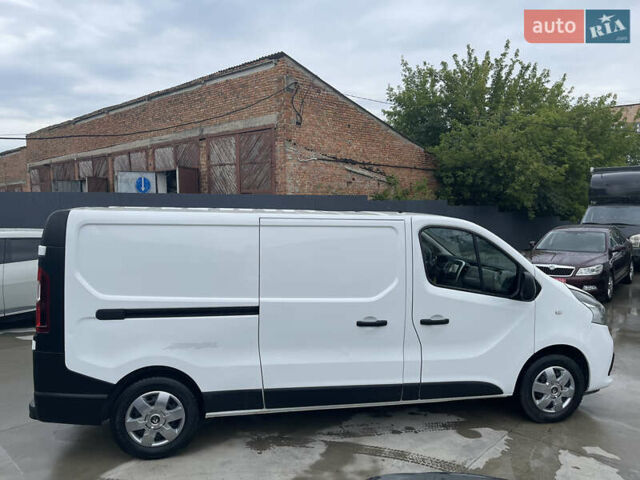 Білий Рено Трафік, об'ємом двигуна 1.6 л та пробігом 245 тис. км за 12300 $, фото 3 на Automoto.ua