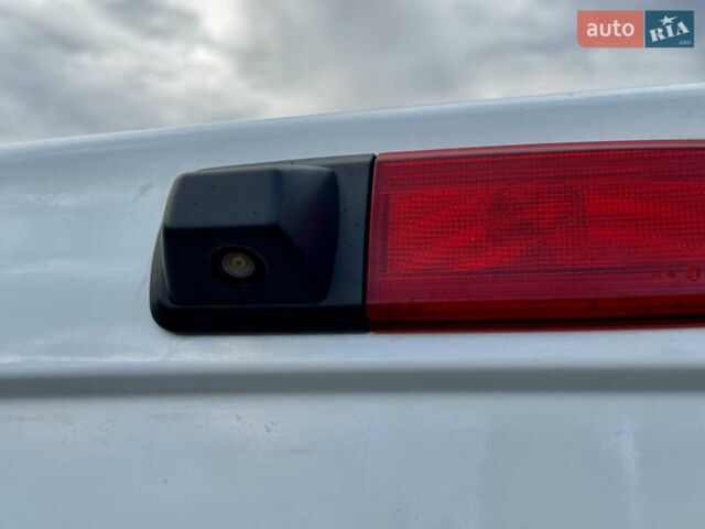 Белый Рено Трафик, объемом двигателя 1.6 л и пробегом 245 тыс. км за 13150 $, фото 12 на Automoto.ua