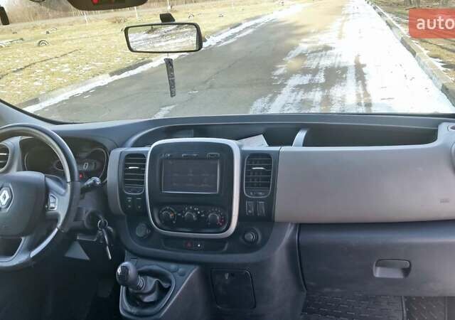 Белый Рено Трафик, объемом двигателя 1.6 л и пробегом 345 тыс. км за 11900 $, фото 10 на Automoto.ua