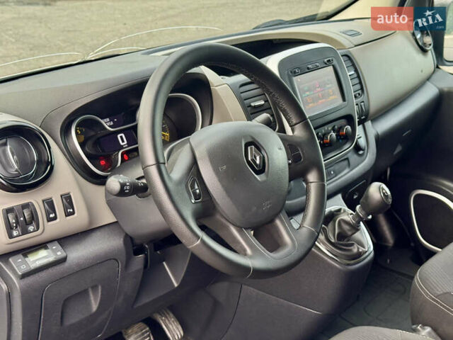 Белый Рено Трафик, объемом двигателя 1.6 л и пробегом 245 тыс. км за 13150 $, фото 15 на Automoto.ua