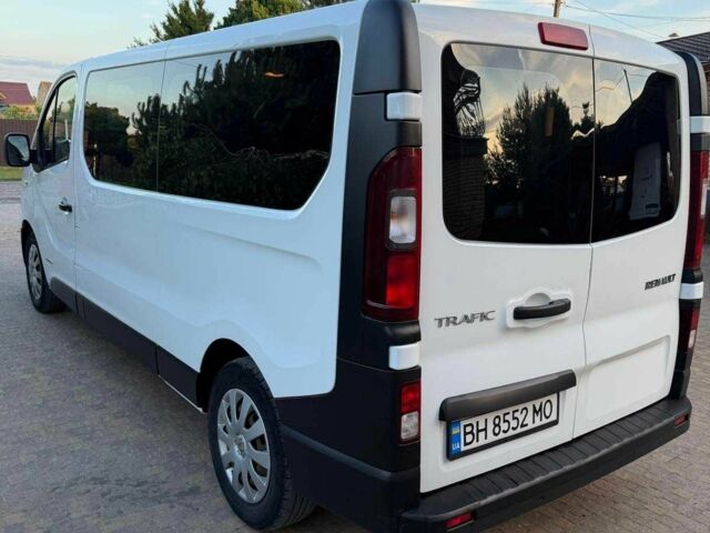 Білий Рено Трафік, об'ємом двигуна 1.6 л та пробігом 320 тис. км за 12900 $, фото 3 на Automoto.ua