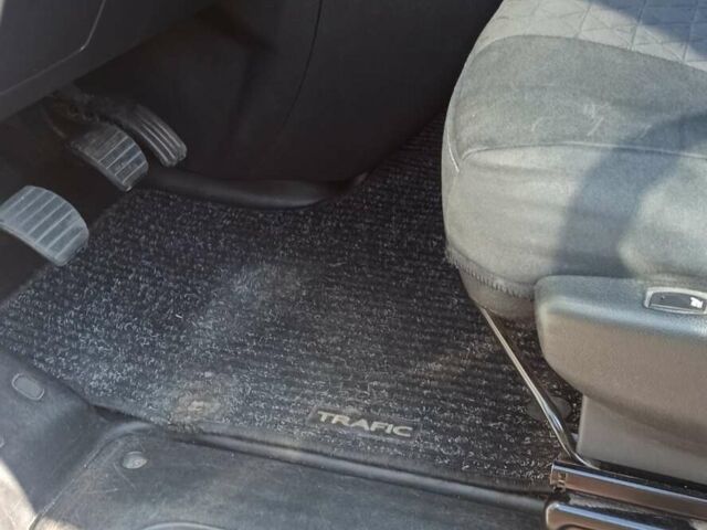 Білий Рено Трафік, об'ємом двигуна 1.6 л та пробігом 296 тис. км за 15100 $, фото 17 на Automoto.ua