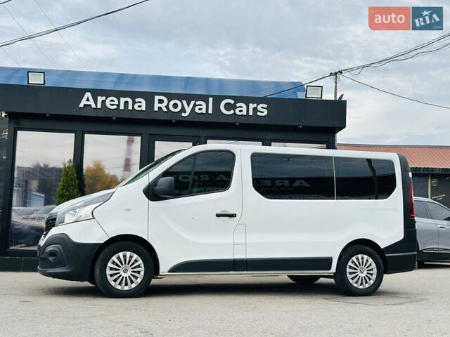Белый Рено Трафик, объемом двигателя 1.6 л и пробегом 327 тыс. км за 14800 $, фото 4 на Automoto.ua