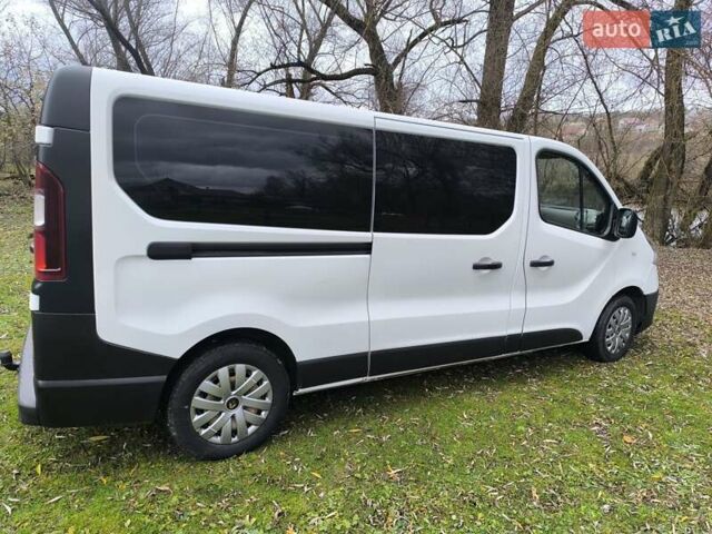 Белый Рено Трафик, объемом двигателя 1.6 л и пробегом 181 тыс. км за 15900 $, фото 13 на Automoto.ua