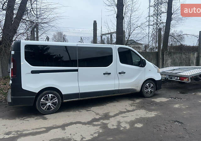 Белый Рено Трафик, объемом двигателя 1.6 л и пробегом 250 тыс. км за 15200 $, фото 3 на Automoto.ua